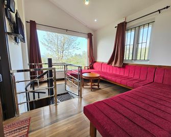Myspace Holiday Inn - Kotagiri - Lobby
