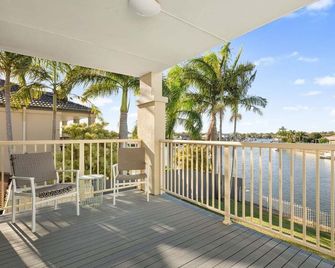 Banksia Waterfront Retreat - Woorim - Balcón