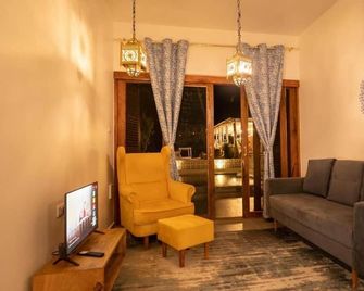 Zan Orient Beach Hotel - Bwejuu - Wohnzimmer