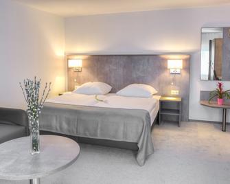 Fast Lane Hotel - Barweiler - Habitación