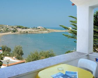 Residence M3 - Peschici - Balcón