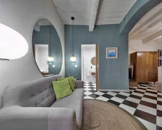 The House in Old Mint Street - Valletta - Living room
