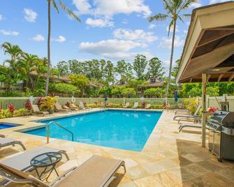 Bright and Beautiful Princeville Studio, Private Lanai, Pool (209B) - Princeville - Pool