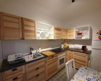 T2 Brest centre ' Notre bout du monde' - Brest - Cuisine