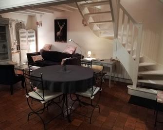 Le Sully, Gite Aux Portes De La Sologne - La Ferté-Saint-Aubin - Dining room