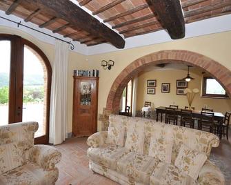 Private Villa with WIFI, A/C, private pool, TV, panoramic view, parking, close to Montepulciano - Trequanda - Sala de estar