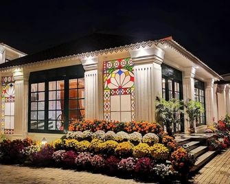 Resort Titli - Shānti Niketan - Building