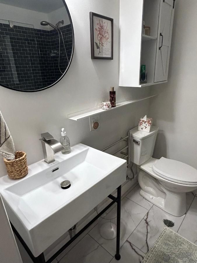 Beautiful & peaceful studio with private entrance