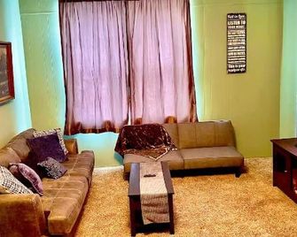 Downtown 1br Historic 1911 Sleeps 4 - Fort Scott