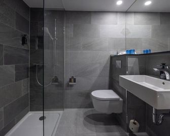Fletcher Hotel-Restaurant Arnsberg-Sauerland - Arnsberg - Bathroom