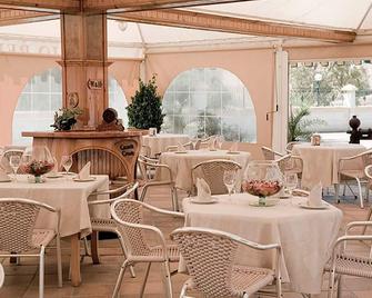 La Cueva Park - חרז דה לה פרונטרה - מסעדה