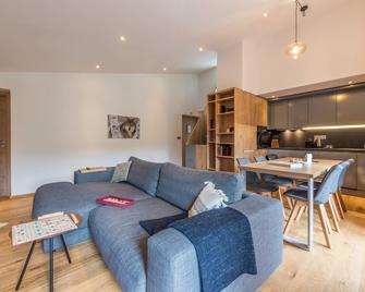 AGBA - Luxury apartment with spa and gym - Morzine - Vardagsrum