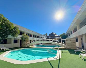 提華納嘉年華酒店 - 提瓦那 - 蒂華納 - 游泳池