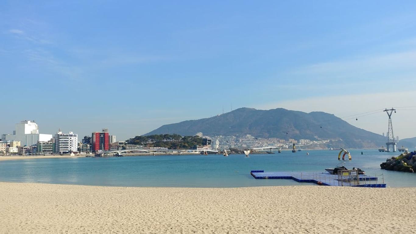Brown-Dot Hotel Songdo