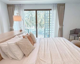 S2 Hotel - צ'ונבורי