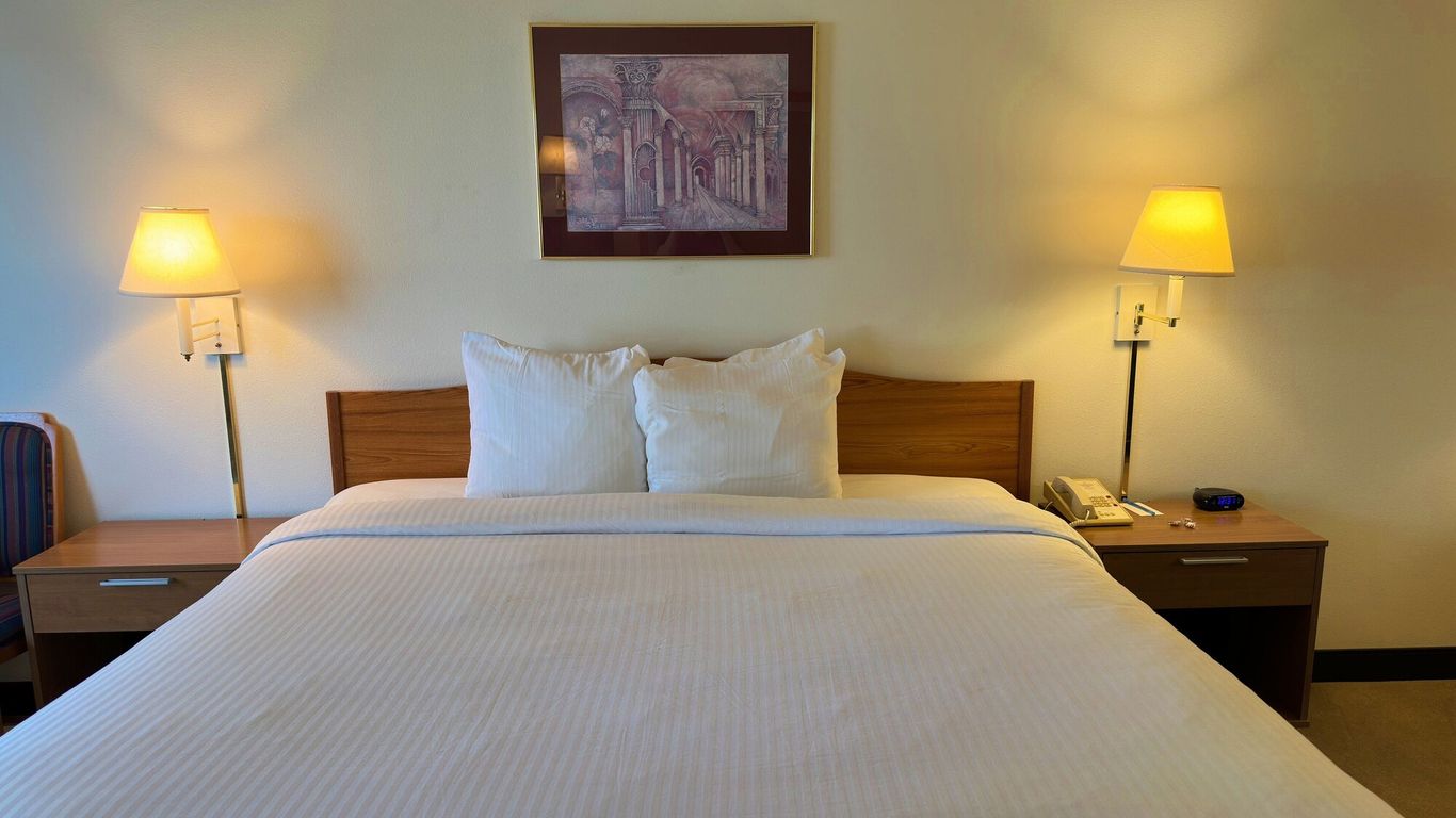 Peppermill Empress Inn