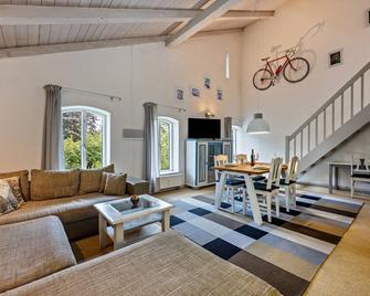 Wohnung 5 Galeriewohnung - Stockelsdorf - Wohnzimmer