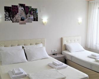 Assos Nazan Motel Restoran Beach - Sokakagzi - Habitación