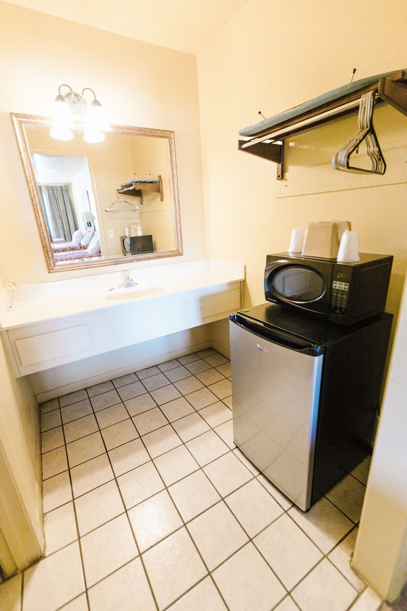 Summer Breeze Motel - Panama City Beach