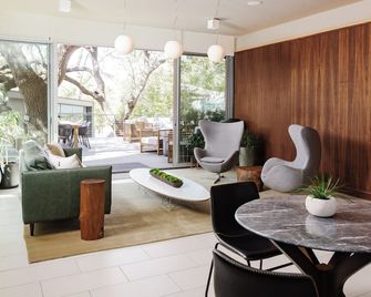 Frame Hotel - Treehouse - Austin
