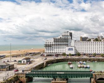 Grand Burstin Hotel Folkestone - Folkestone - Gebäude