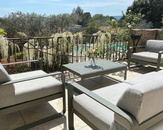 La Vigie - Magnificent villa in the heart of green Provence - Seillons-Source-d’Argens - Balcón