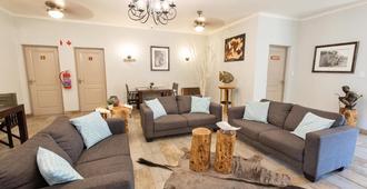 The Belgium Inn - Hoedspruit - Living room