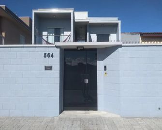 Balli Suítes - Ilha Comprida - Gebouw