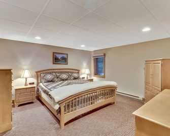 679 Disciples Village Unit - Boyne Falls - Bedroom