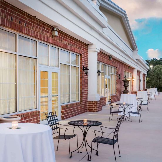 Patio view of Wyndham Gettysburg Hotel & Conference Center