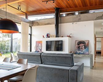 Casa confortável próximo a Praia do Rosa EGI001 - Imbituba - Pokój dzienny