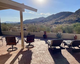 Mini Mansion! Backs to South Mtn Preserve. Great views!! - Phoenix - Balkon