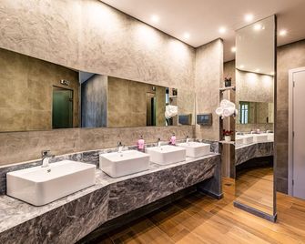 Athens Hub Hostel - Atene