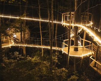 Dome Town: Book all 3 Dome Town Treehouses! - Rogers