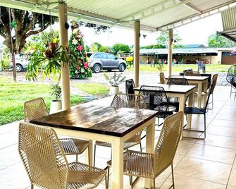 Buenos Aires Finca Hotel - Guamal - Patio