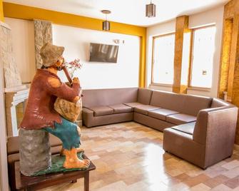 Hotel Suiza Peruana - Huaraz - Huiskamer