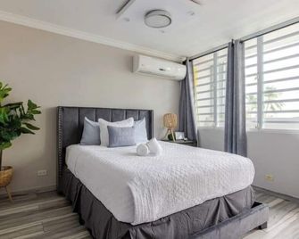 Beautiful Beachside Studio In Luquillo With Wifi - Luquillo - Bedroom