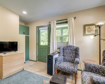 Less Than half Mi to OSU Studio in Corvallis Near Parks - Corvallis - Olohuone