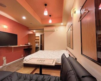 1F 3 minutes walk from the station Good access to tourist spots and the airport / Adach Tokyo - טוקיו - חדר שינה