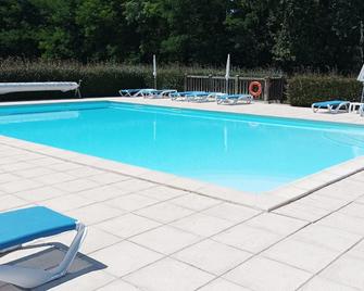 Au pied de la Dordogne - Argentat - Piscine
