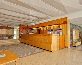 Hotel Miorita - Neptun - Front desk