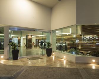 Kasa Hotel & Suites - Irapuato - Lobby