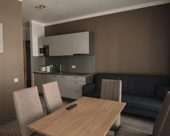 Merepargi Aparthotel & Cafe - Narva-Jõesuu - Eetruimte