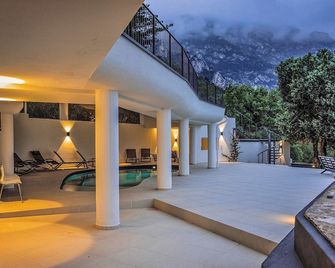 Villa Abetaia With Pool - Limone sul Garda - Piscina