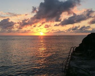 Seaside Two Bedroom Cottage! - Negril - Beach