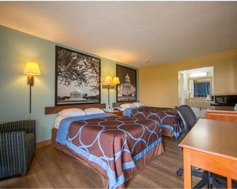 Super 8 by Wyndham Alexandria/Washington D.C. Area - Alexandria - Phòng ngủ
