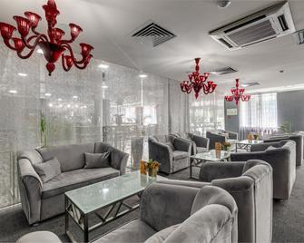 Avrora Hotel Kursk - Kursk - Lounge