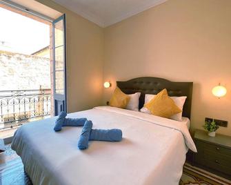 Self Check-in 1BR Refurbished Apartment - Valletta - Bedroom