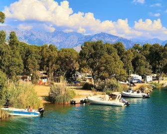 Camping Dolce Vita - Calvi - Widok na zewnątrz