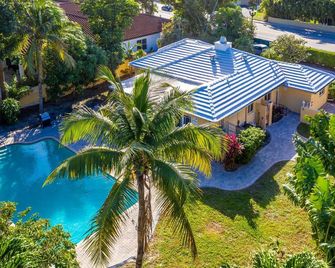 Prime Location Walk 2 Everything, Private Pool, Steps 2 Beach Las Olas Fenced In - Fort Lauderdale - Pool